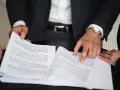 Sprzedaż mieszkania: Dokumenty, koszty, formalności. Twój poradnik.