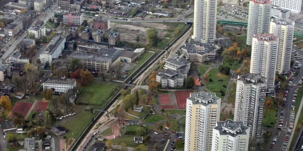 Gwiazdy Katowice: 27 pięter? Odkryj sekrety ikony miasta