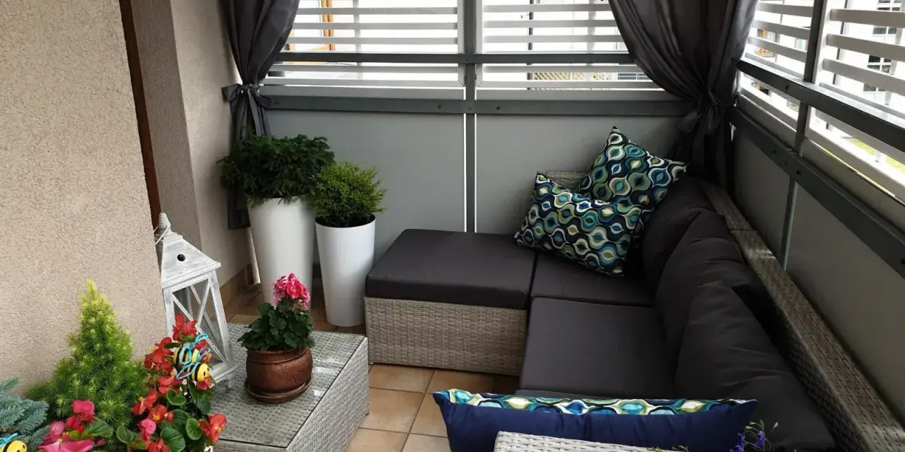 Jak zabudować balkon w bloku? Legalnie, funkcjonalnie i bez błędów