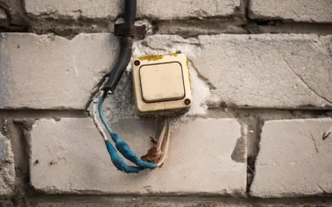 Instalacje na osiedlu: Co sprawdzić przed kupnem mieszkania?