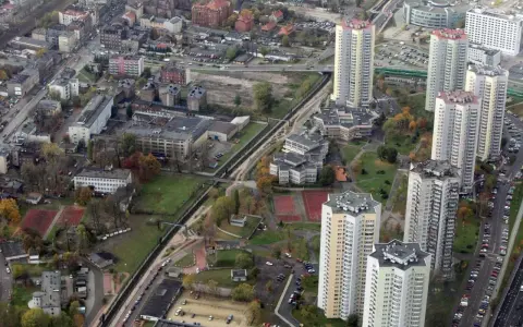 Gwiazdy Katowice: 27 pięter? Odkryj sekrety ikony miasta