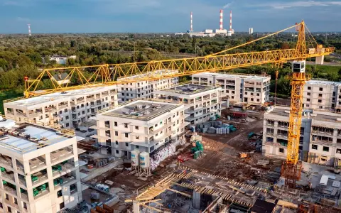 Deweloper od zera? Jak zacząć w Polsce: kapitał, prawo, ryzyka