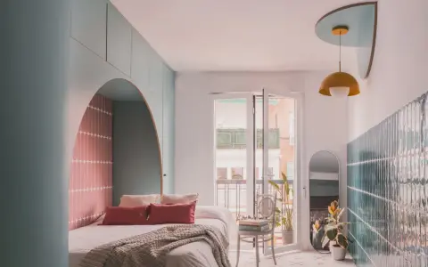Jak urządzić 50m² mieszkanie w bloku? Sprawdzone triki i budżet