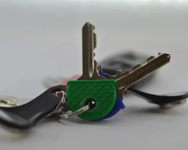 Jak wyciszyć domofon w bloku? Sprawdzone sposoby na spokój!