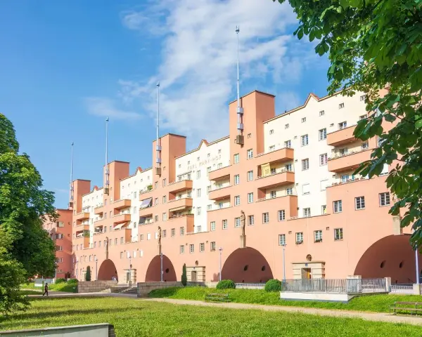 Jak kupić mieszkanie na Ukrainie? Proces, koszty i ryzyka dla Polaka