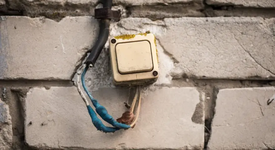 Instalacje na osiedlu: Co sprawdzić przed kupnem mieszkania?